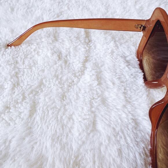 Eva Clear Gold Square-Framed Sunglasses - Picture 7 of 14